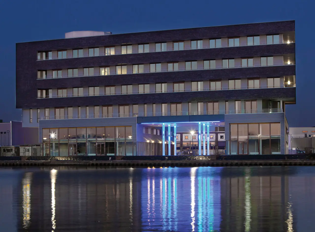Bedrijvencomplex haarlem blauwe baronnen 1 werken projecten vsap architects