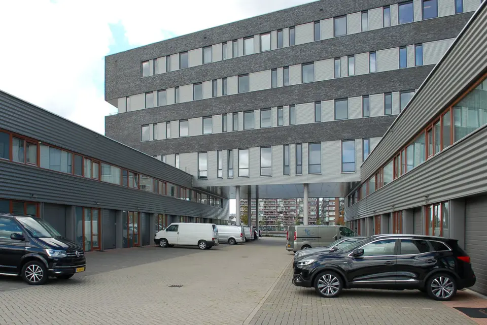 Bedrijvencomplex haarlem blauwe baronnen 2 werken projecten vsap architects